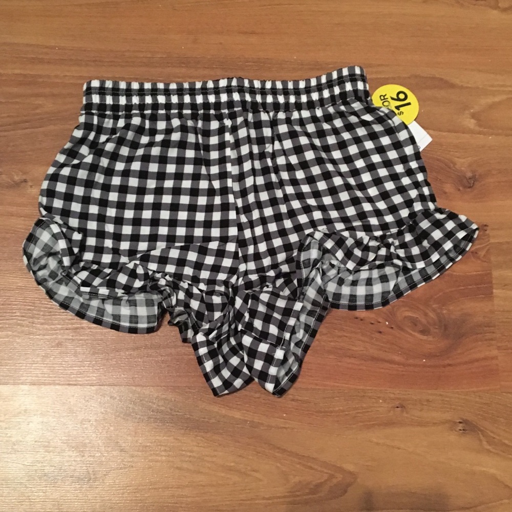 Gingham print ruffle trim shorts
